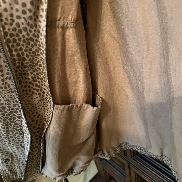 Rails Tennessee Jacket in Tawny Spots | L - Picture 6 of 11